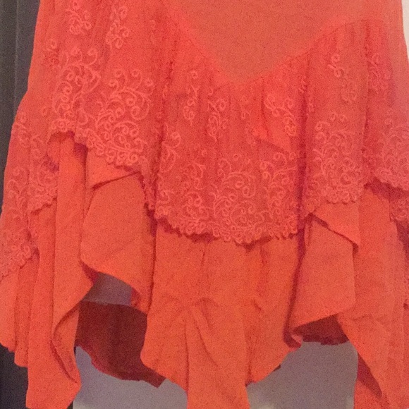 CORAL LACE RUFFLE DETAILED TOP - Picture 4 of 8